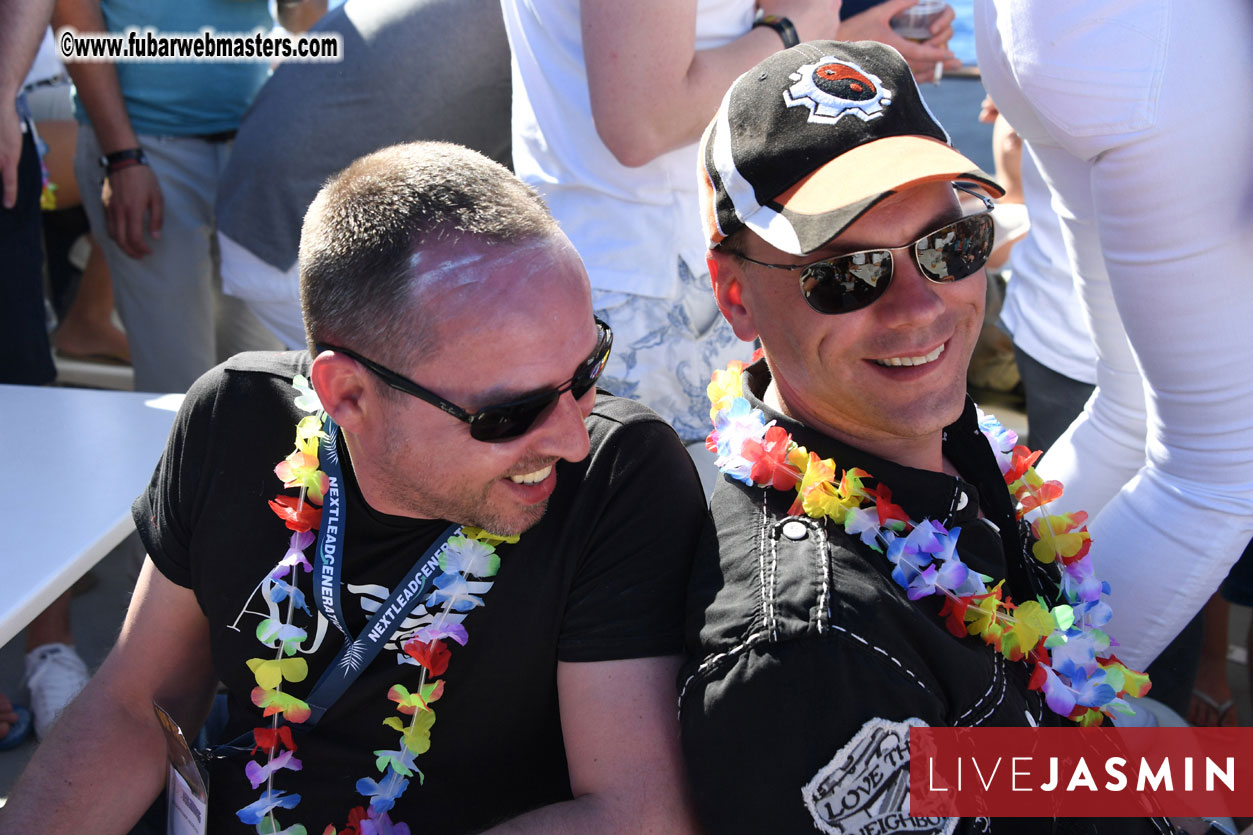 Boat Trip with Cool Drinks & Hot Girls