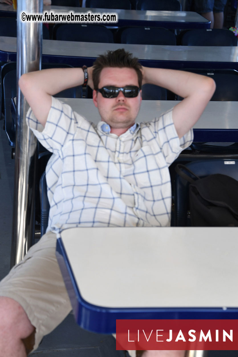 Boat Trip with Cool Drinks & Hot Girls