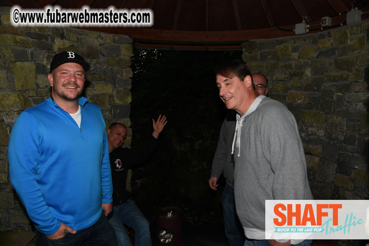 Arrivals and Pre-Show Cocktails