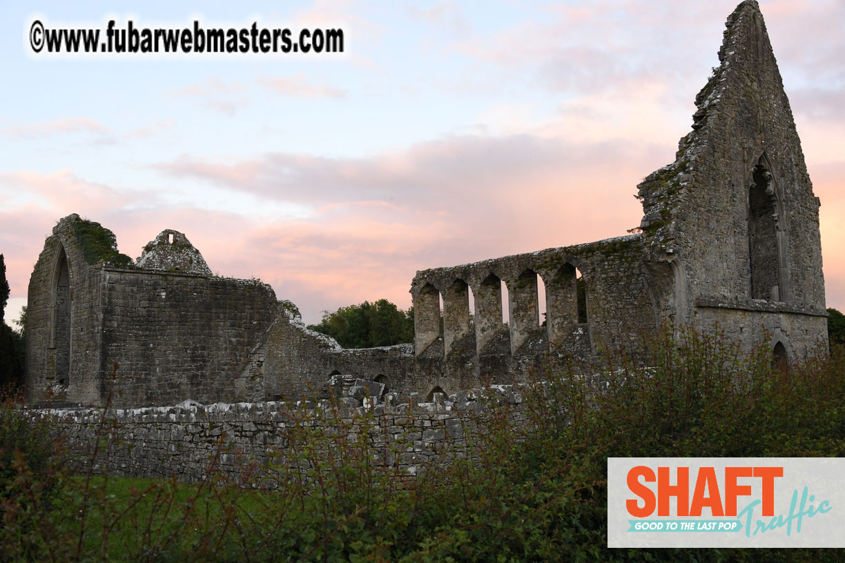 Arrivals and Pre-Show Cocktails