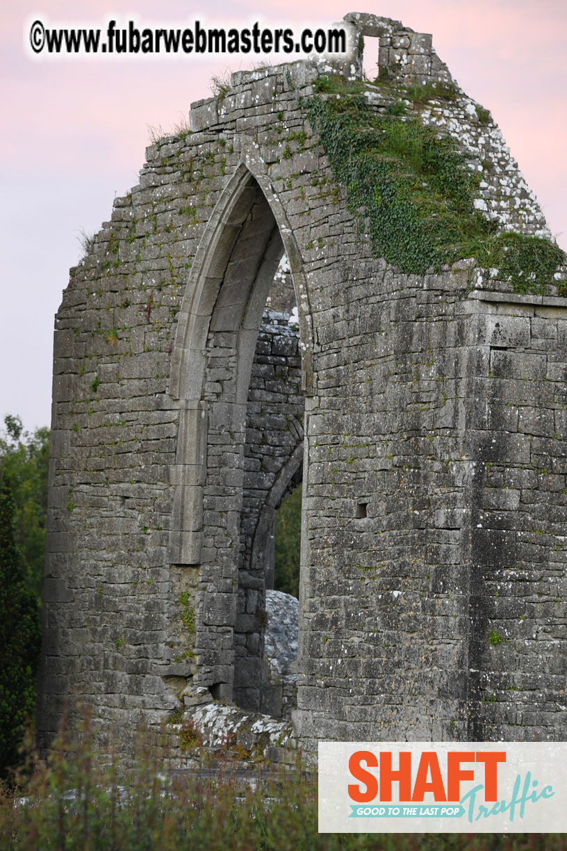Arrivals and Pre-Show Cocktails