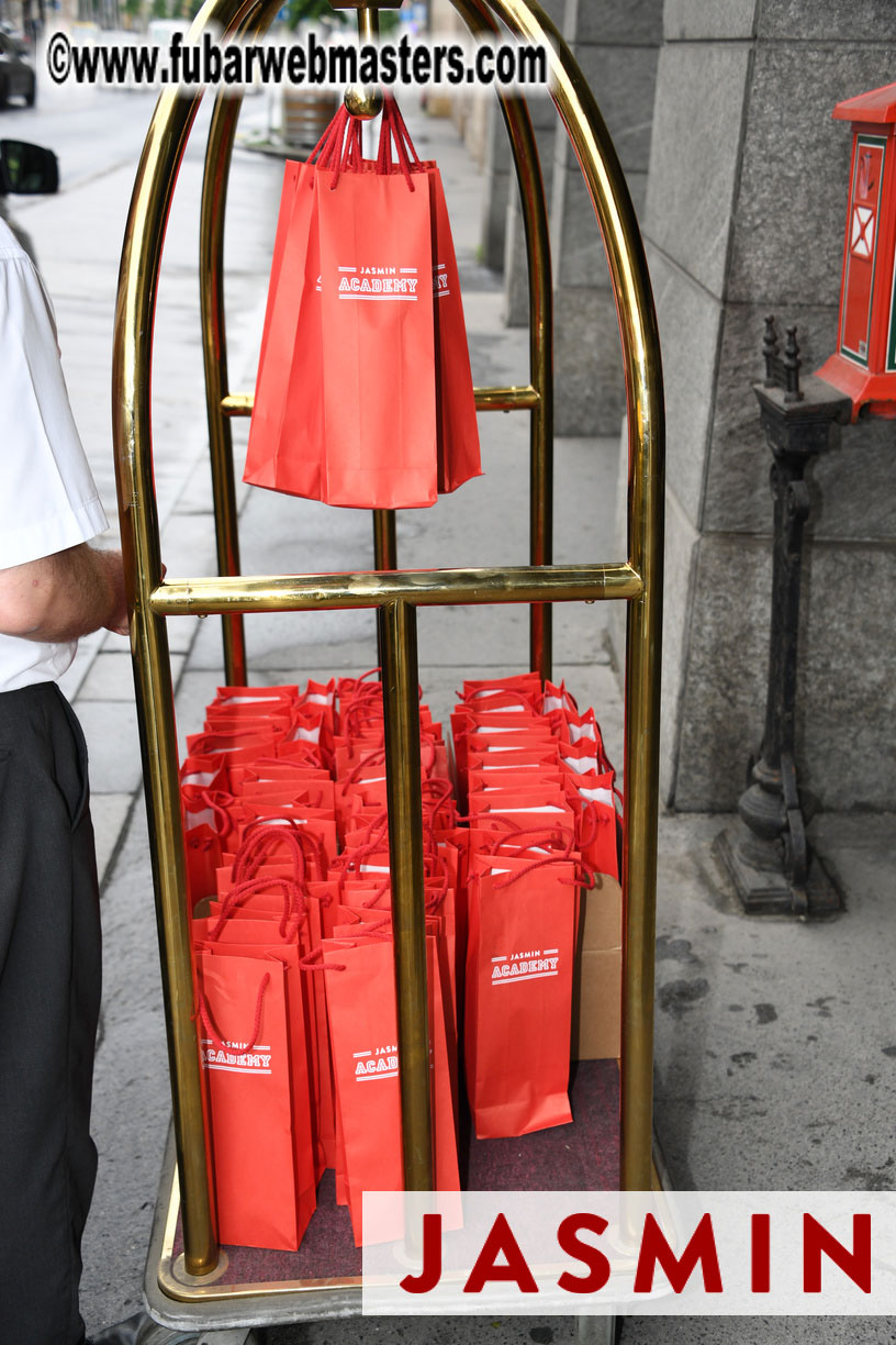 City Sightseeing and Lunch @ Halasz Bastya 