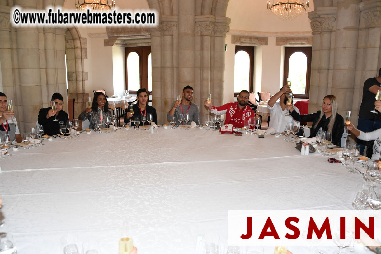 City Sightseeing and Lunch @ Halasz Bastya 