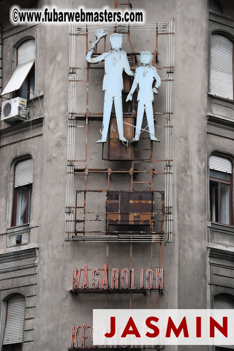 City Tour & Lunch @ Robinsons