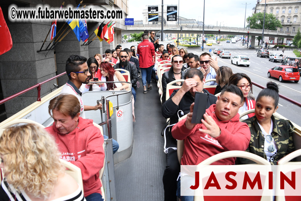 City Tour & Lunch @ Robinsons