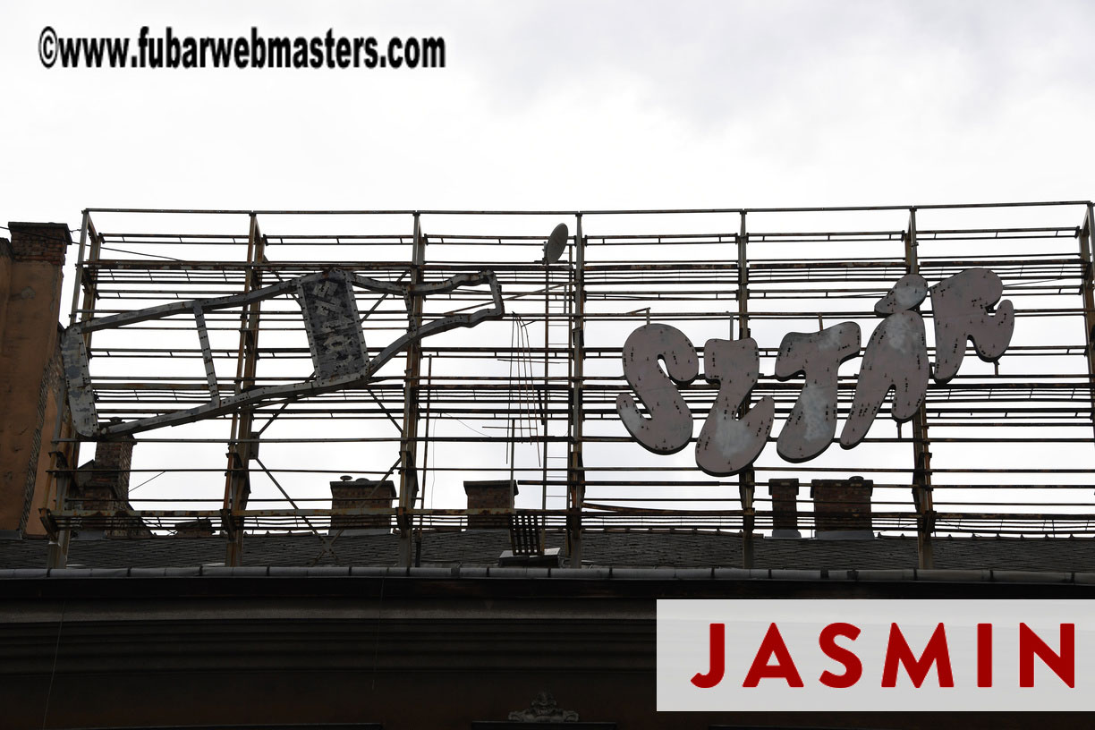 City Tour & Lunch @ Robinsons