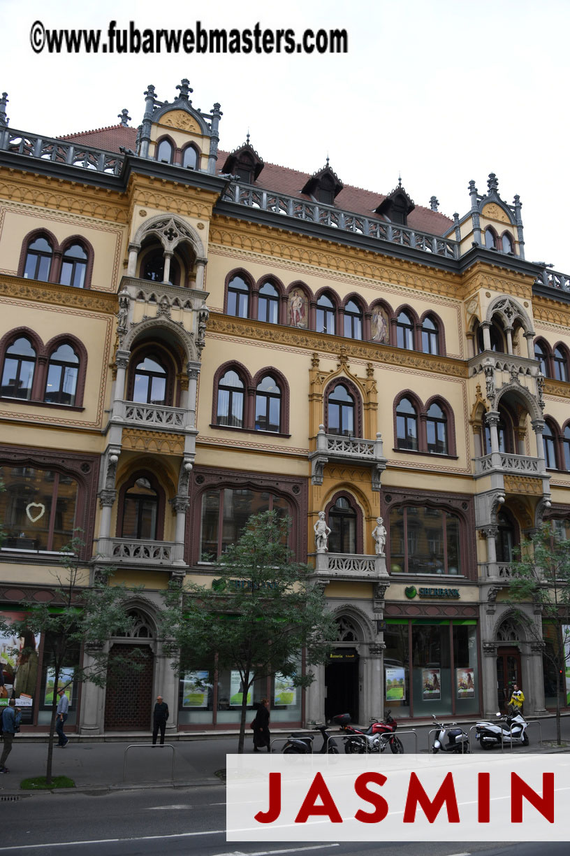 City Tour & Lunch @ Robinsons