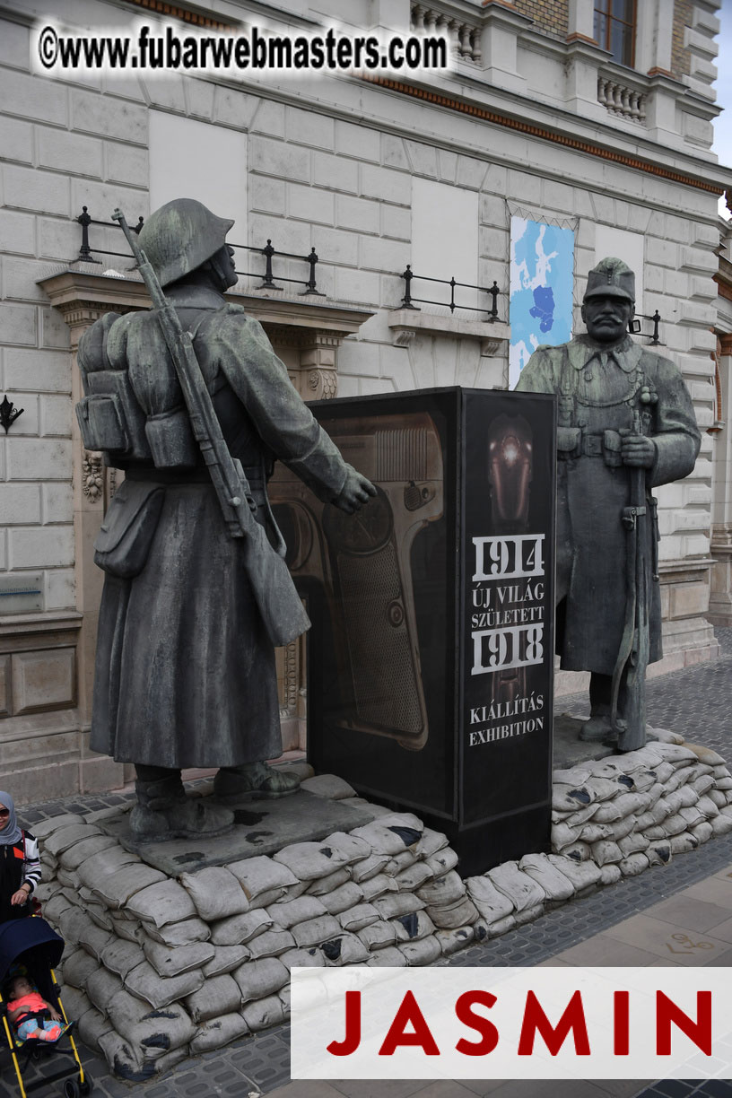 City Tour & Lunch @ Robinsons
