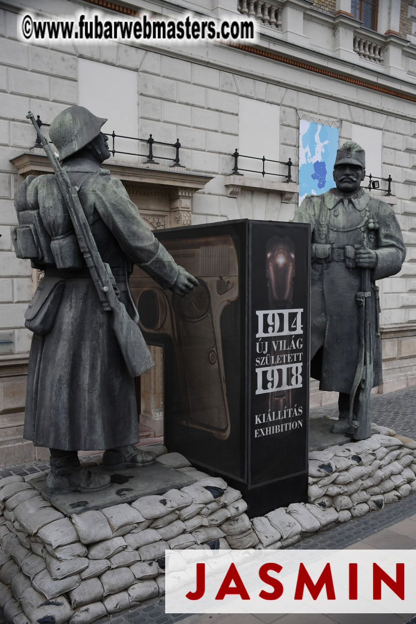 City Tour & Lunch @ Robinsons