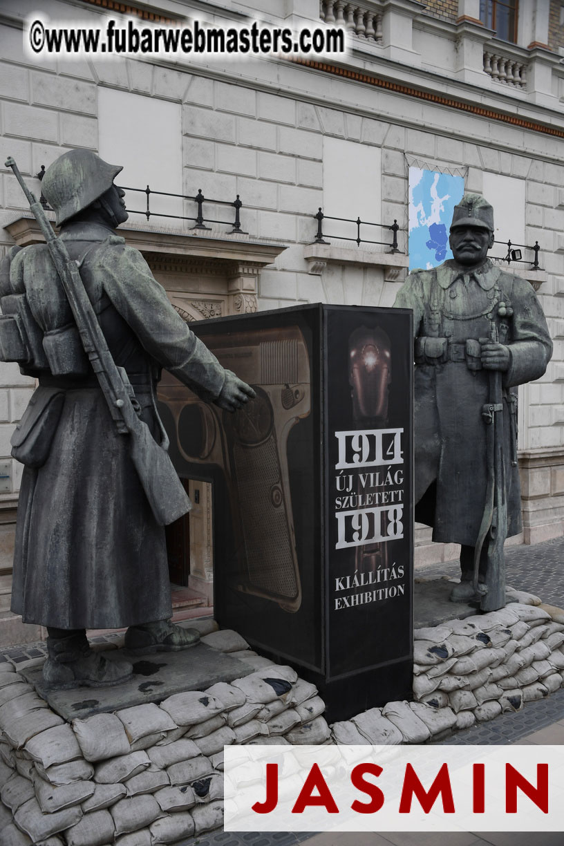 City Tour & Lunch @ Robinsons