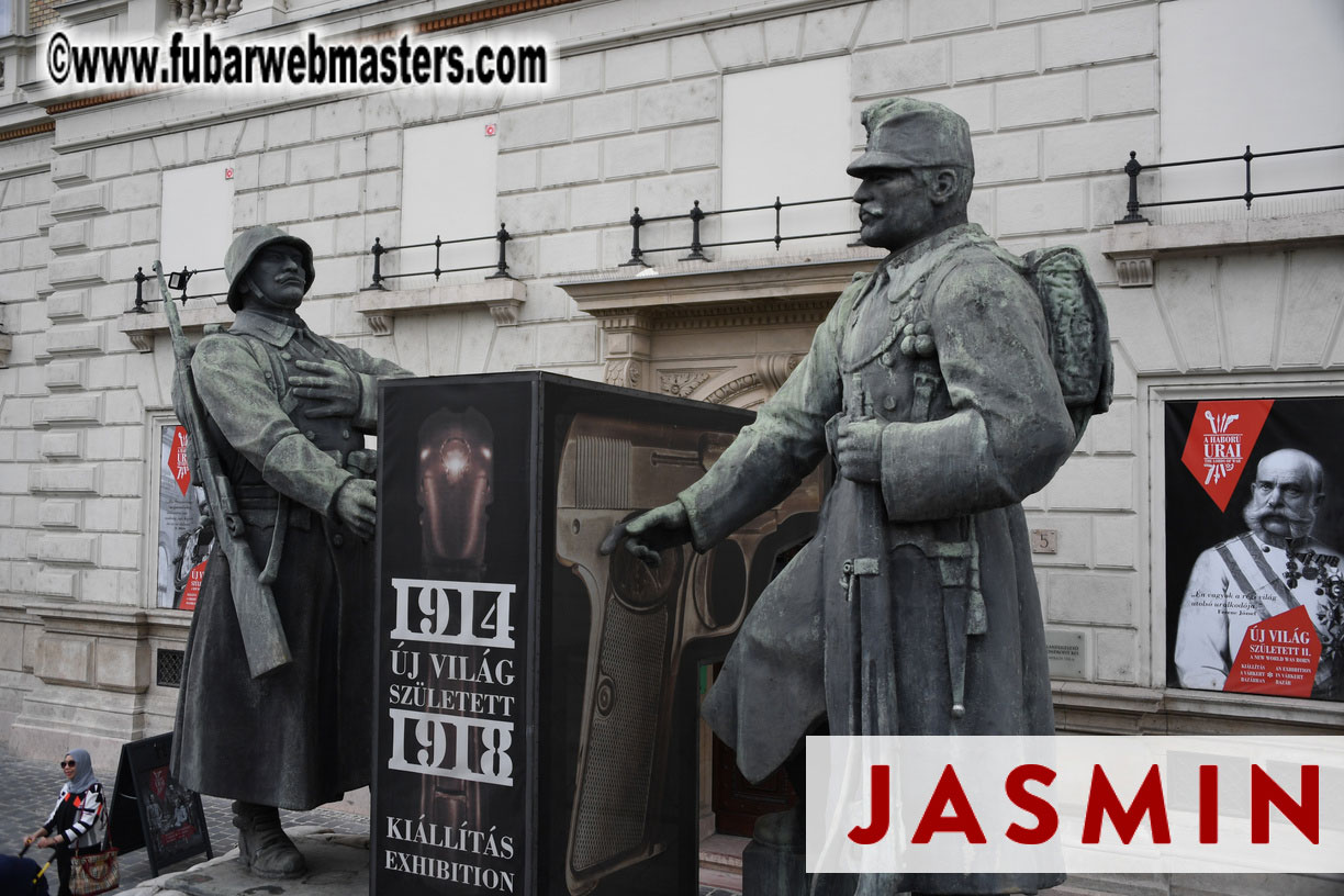 City Tour & Lunch @ Robinsons