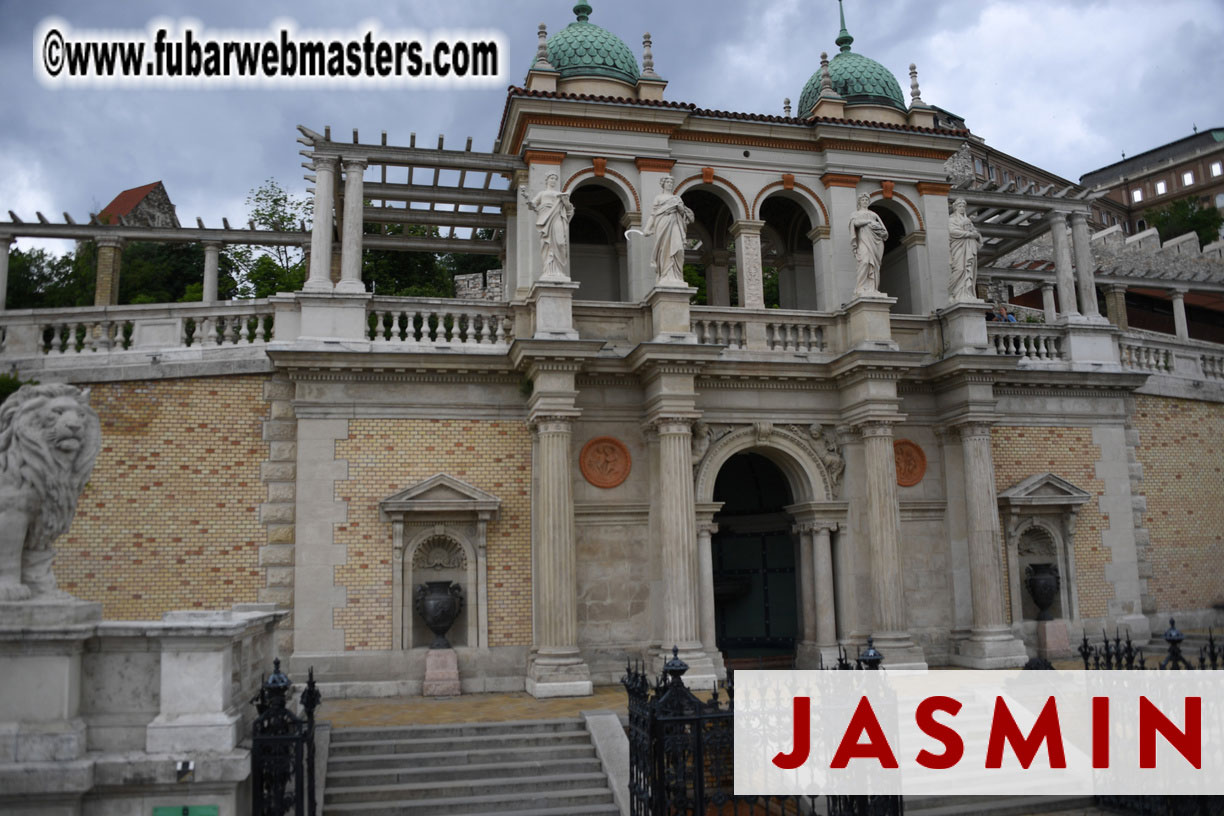 City Tour & Lunch @ Robinsons