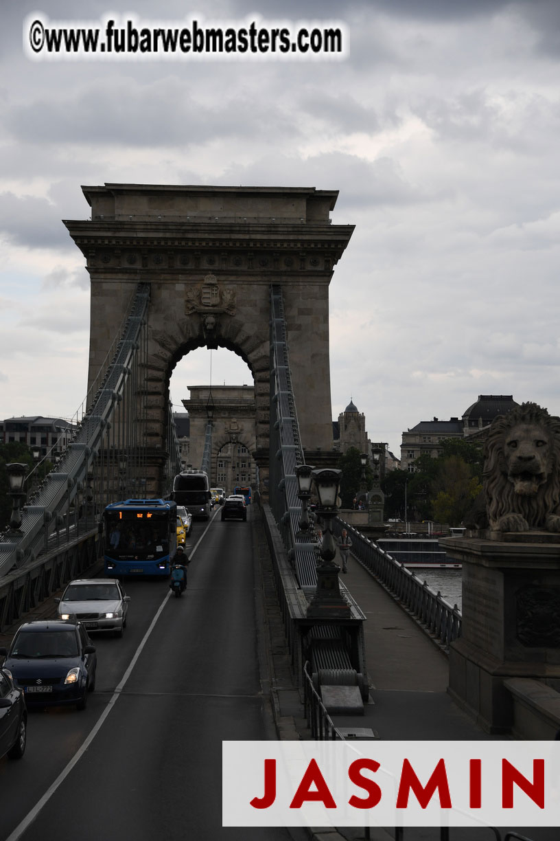 City Tour & Lunch @ Robinsons