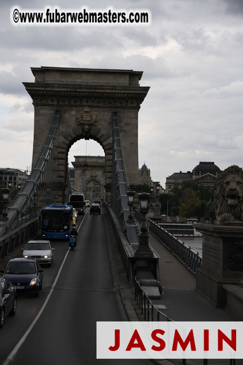 City Tour & Lunch @ Robinsons
