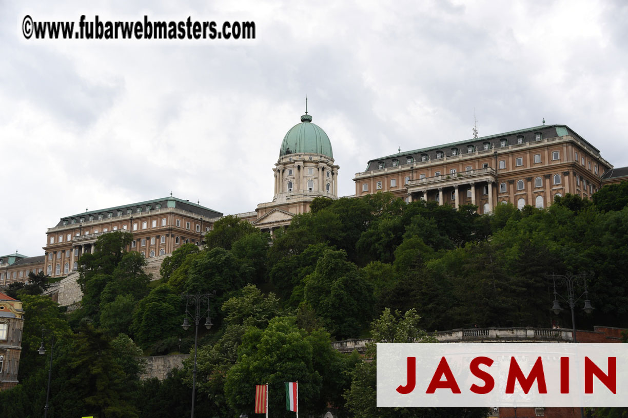 City Tour & Lunch @ Robinsons