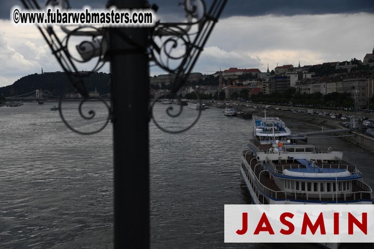 City Tour & Lunch @ Robinsons