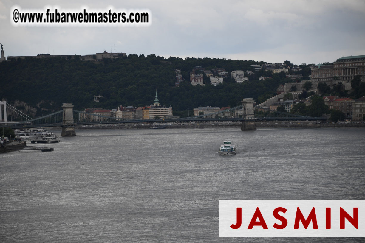 City Tour & Lunch @ Robinsons