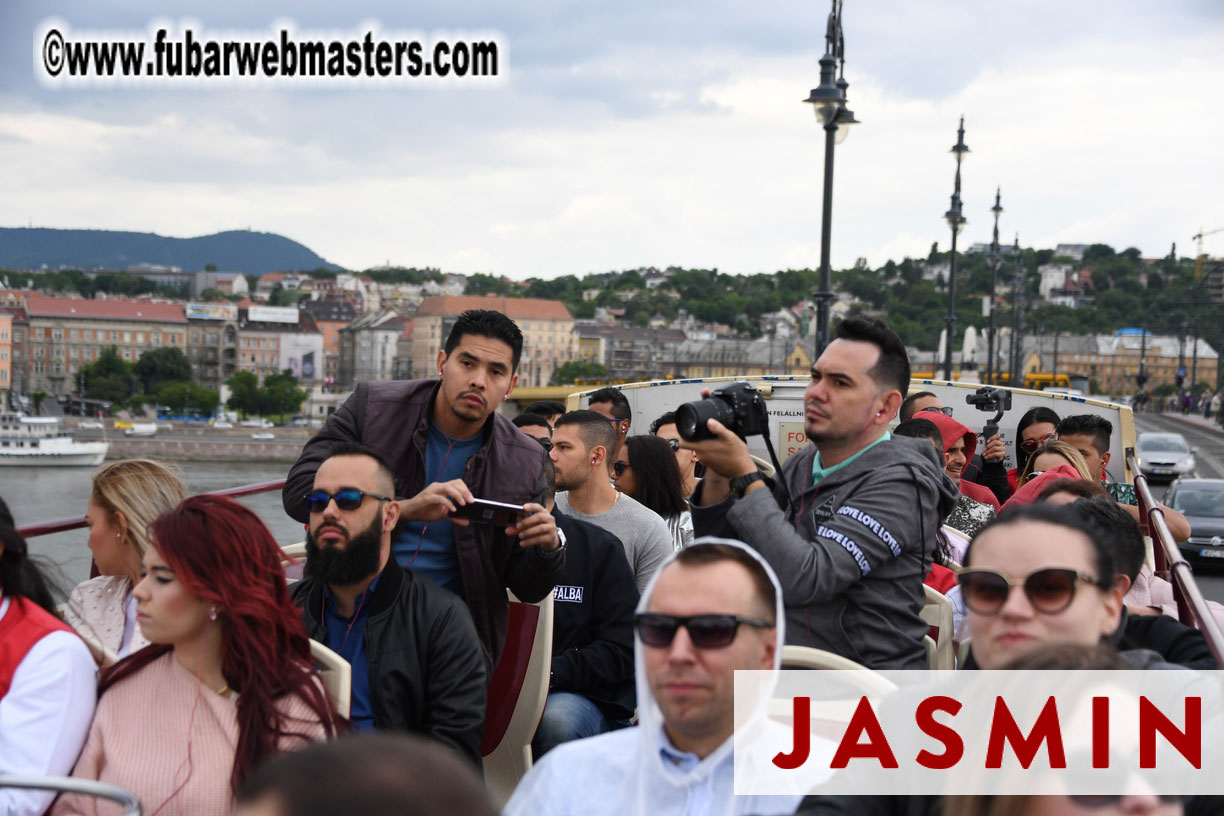 City Tour & Lunch @ Robinsons