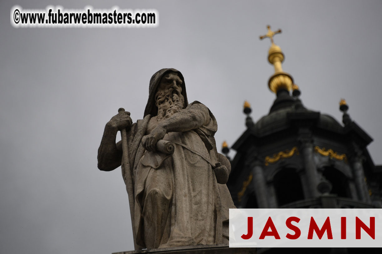 City Tour & Lunch @ Robinsons