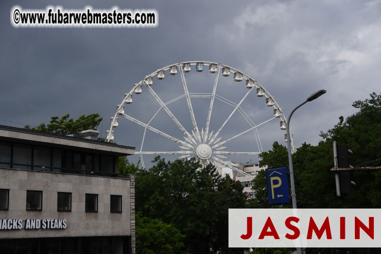 City Tour & Lunch @ Robinsons