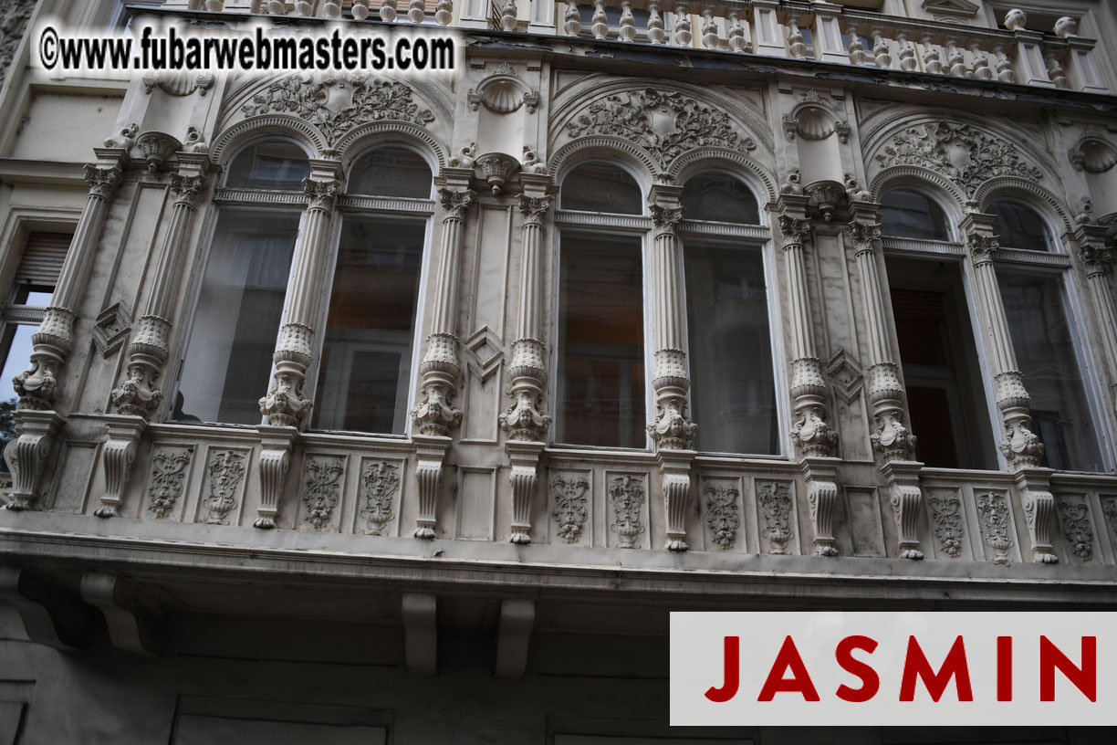 City Tour & Lunch @ Robinsons