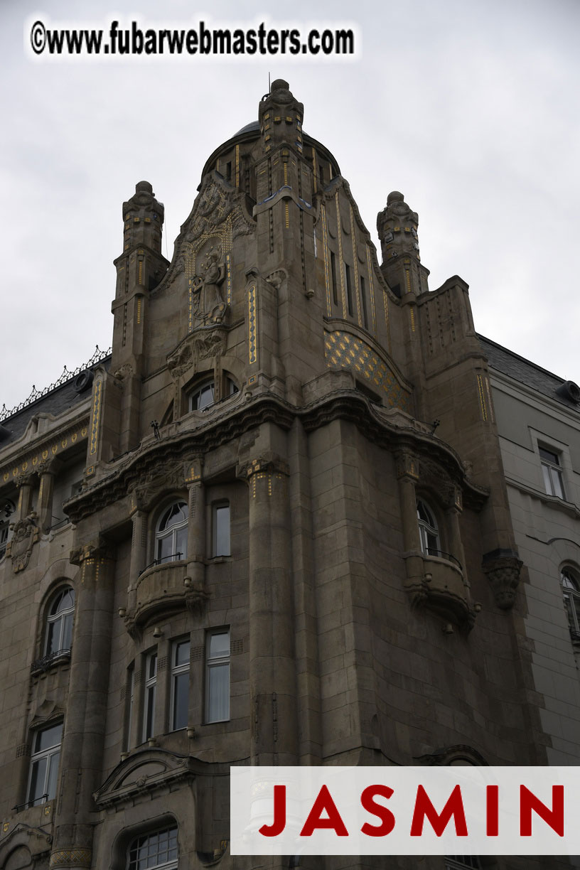 City Tour & Lunch @ Robinsons