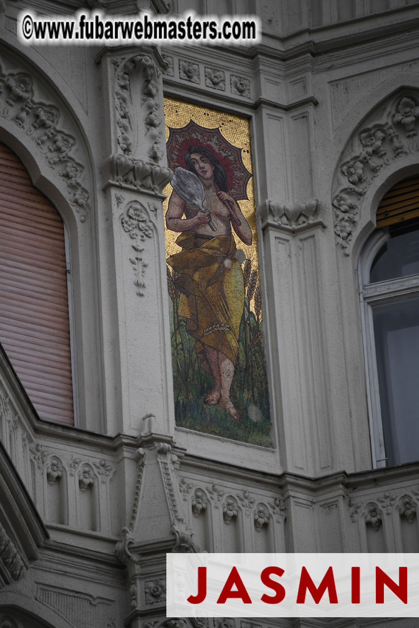 City Tour & Lunch @ Robinsons