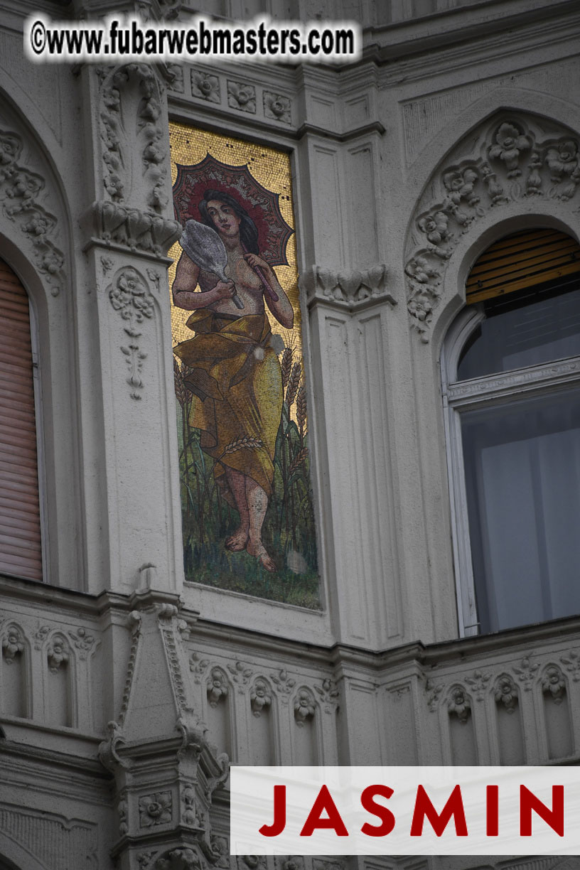 City Tour & Lunch @ Robinsons