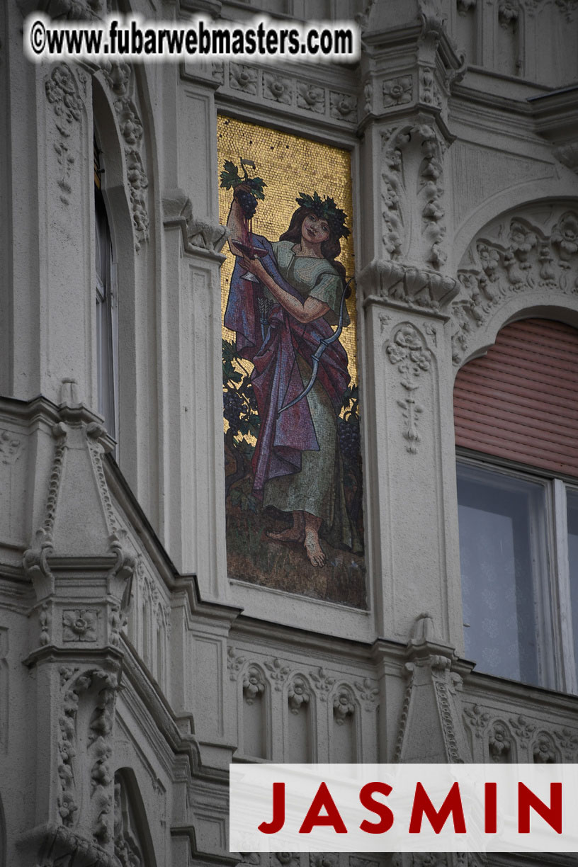 City Tour & Lunch @ Robinsons