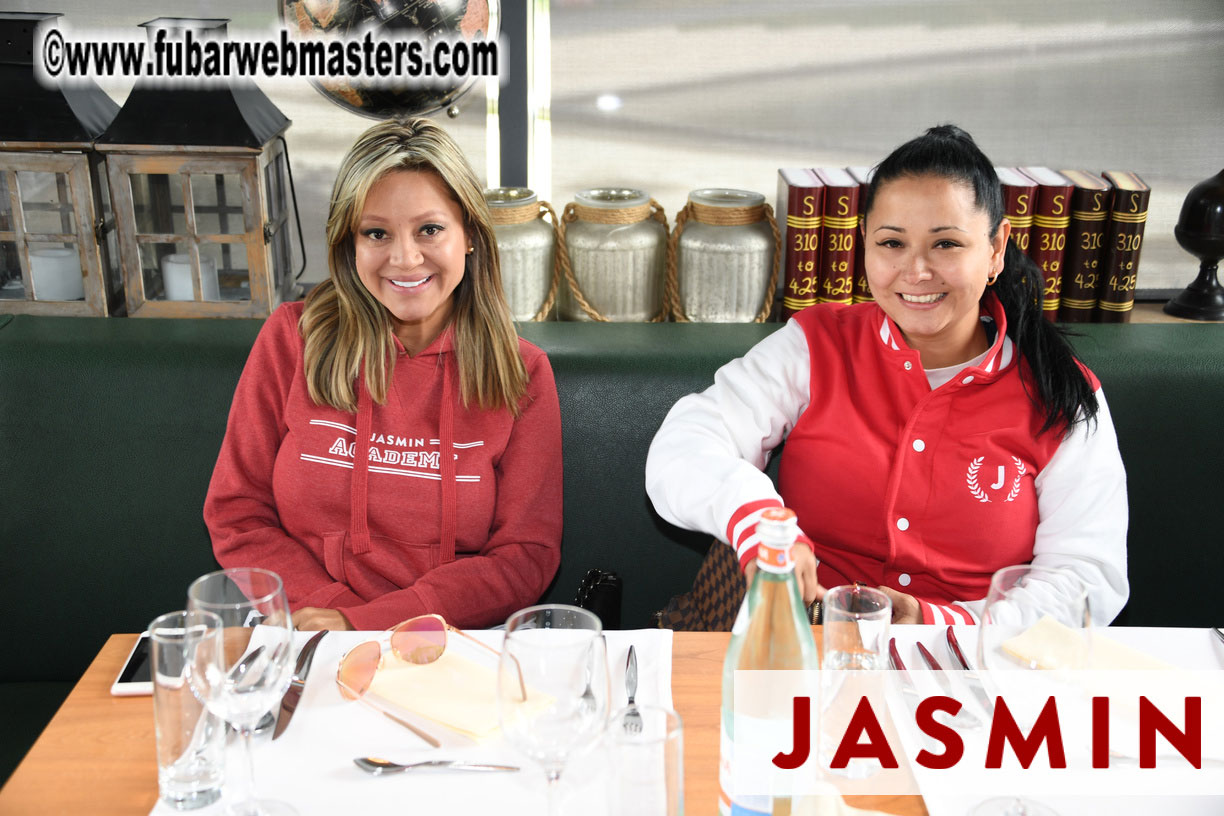 City Tour & Lunch @ Robinsons