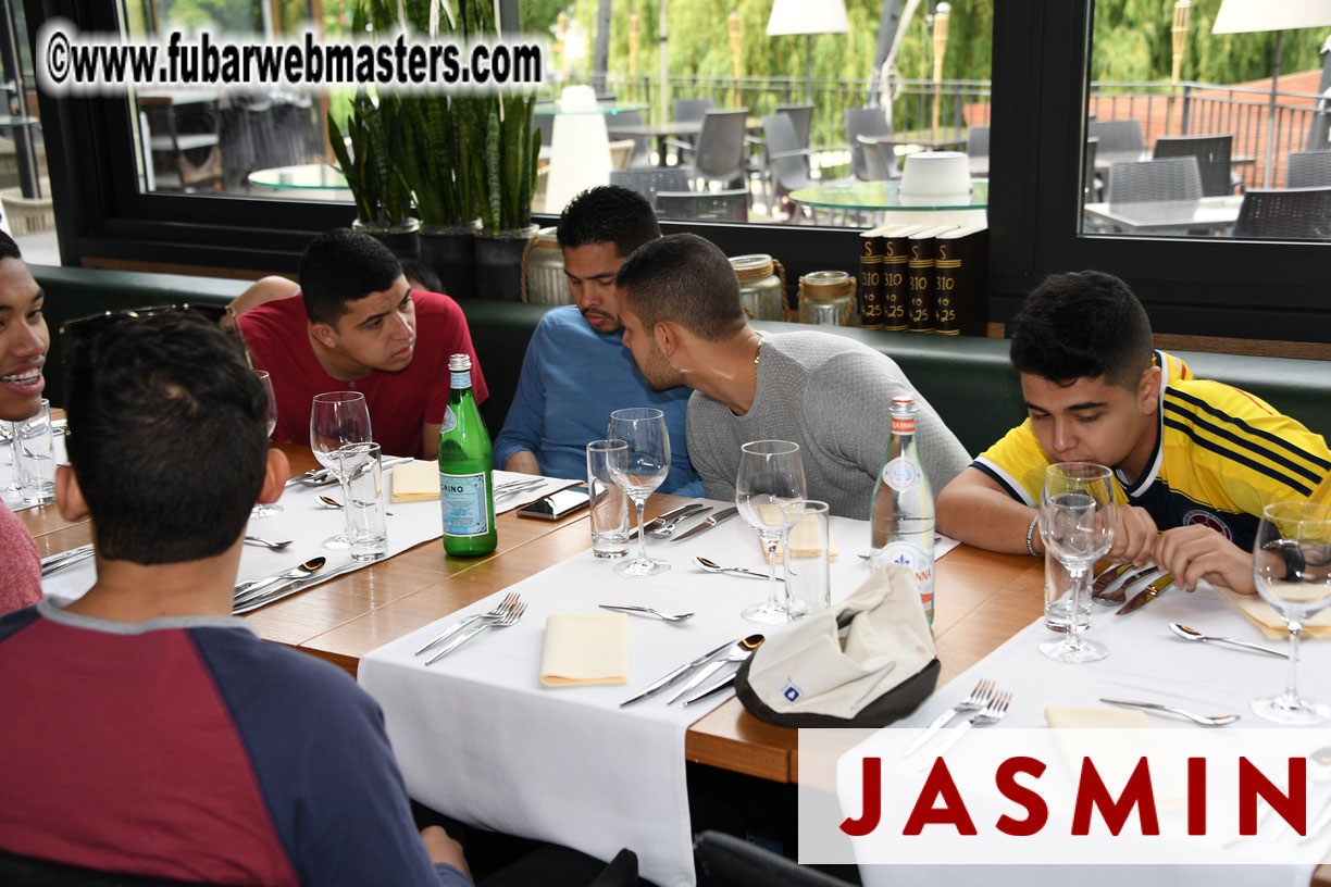 City Tour & Lunch @ Robinsons