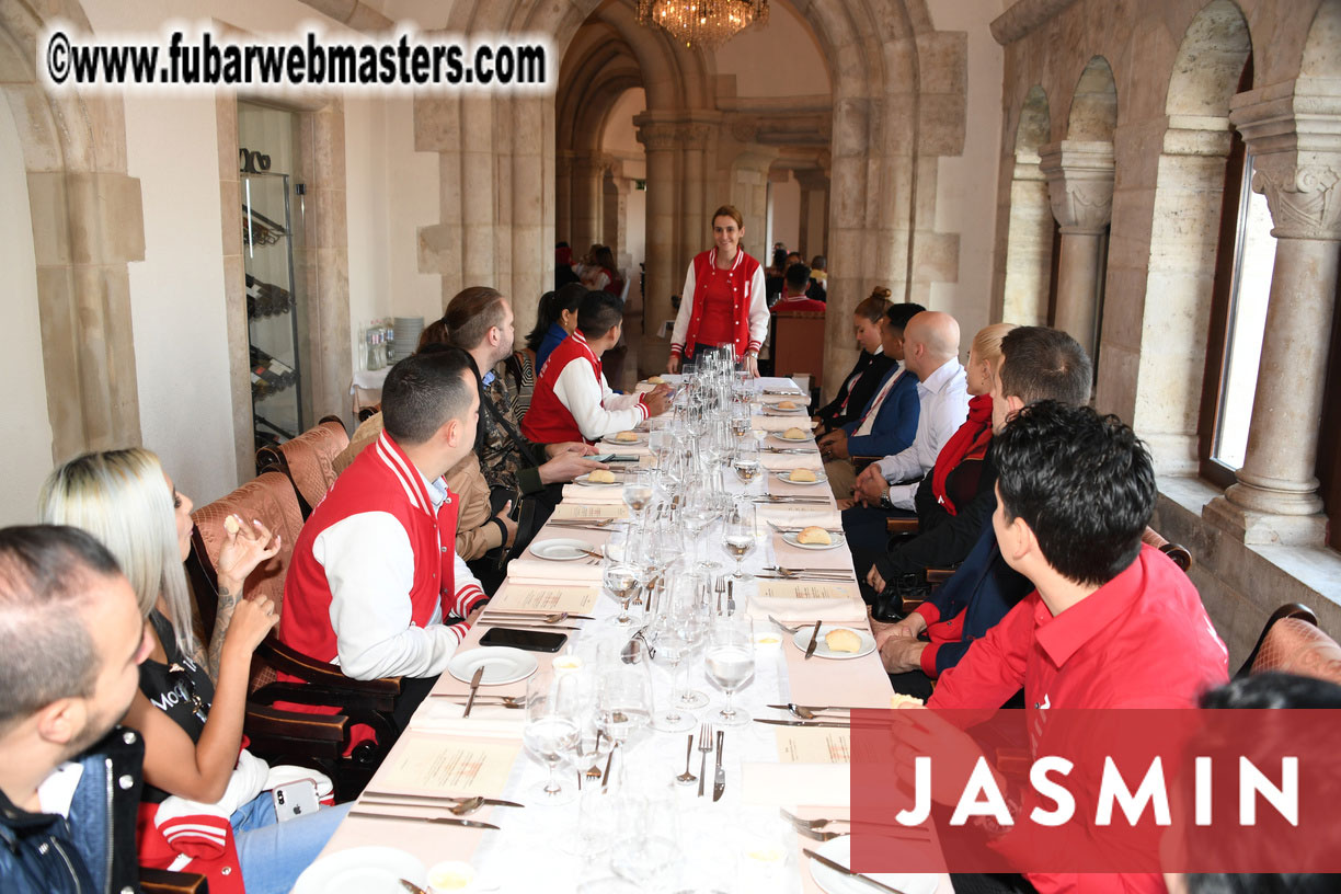 Lunch at Halaszbastya