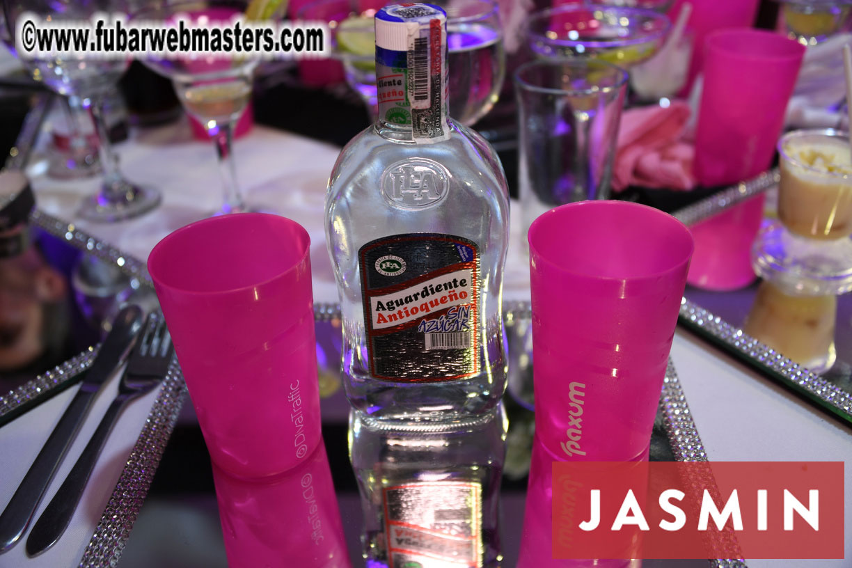 Welcome party: Pink and black party