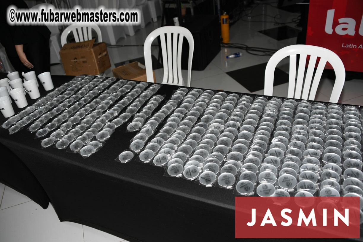 Industry meet market: the adult and webcam models