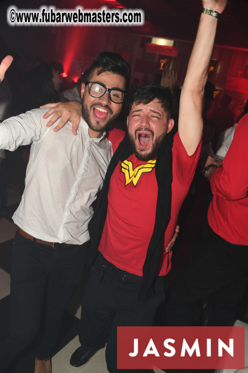 Spectacular closing party