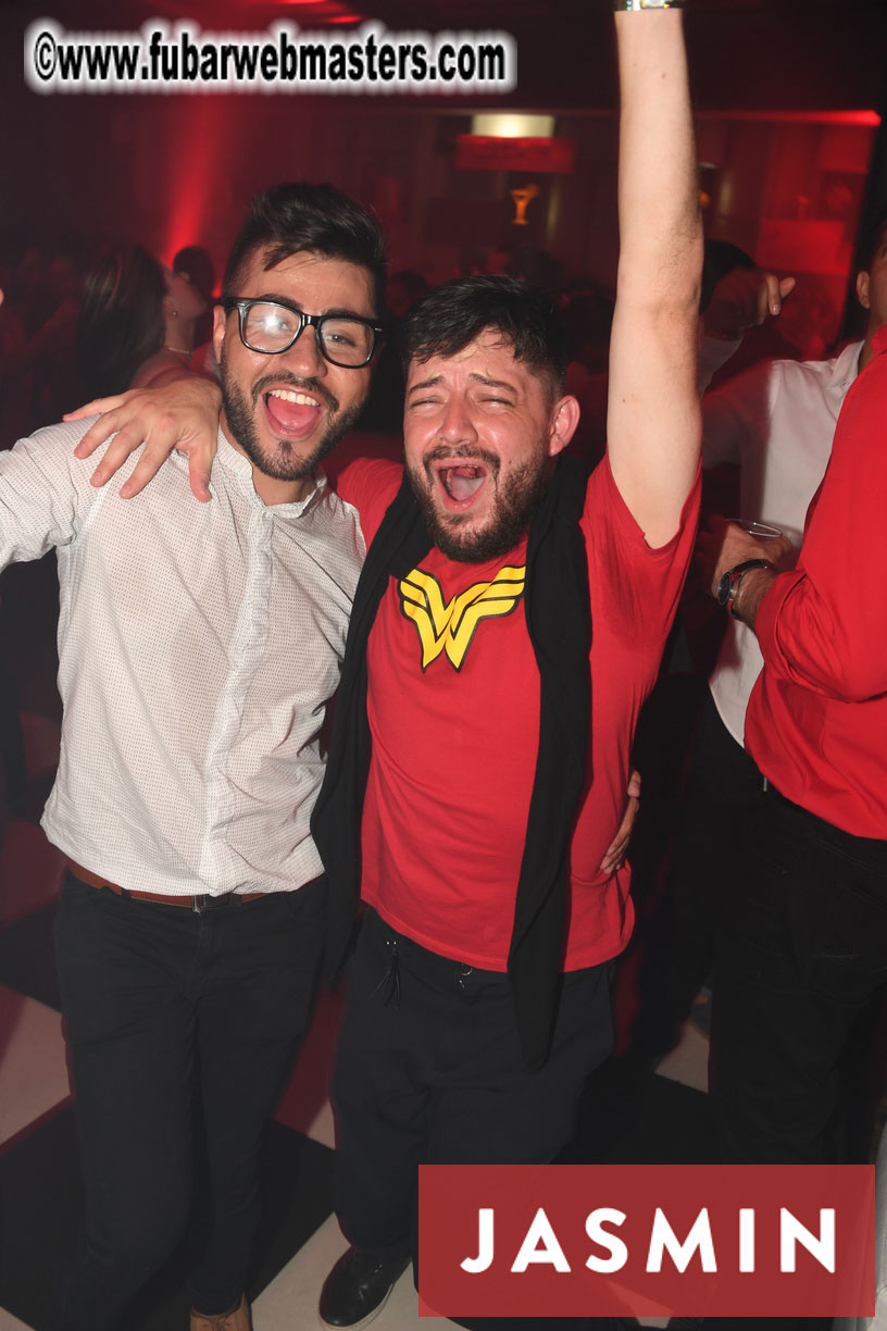 Spectacular closing party