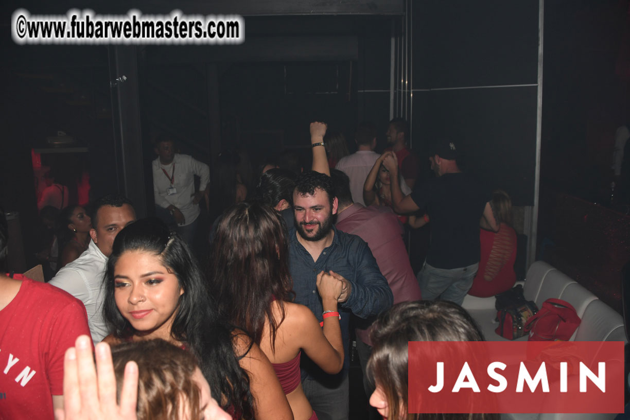 Spectacular closing party