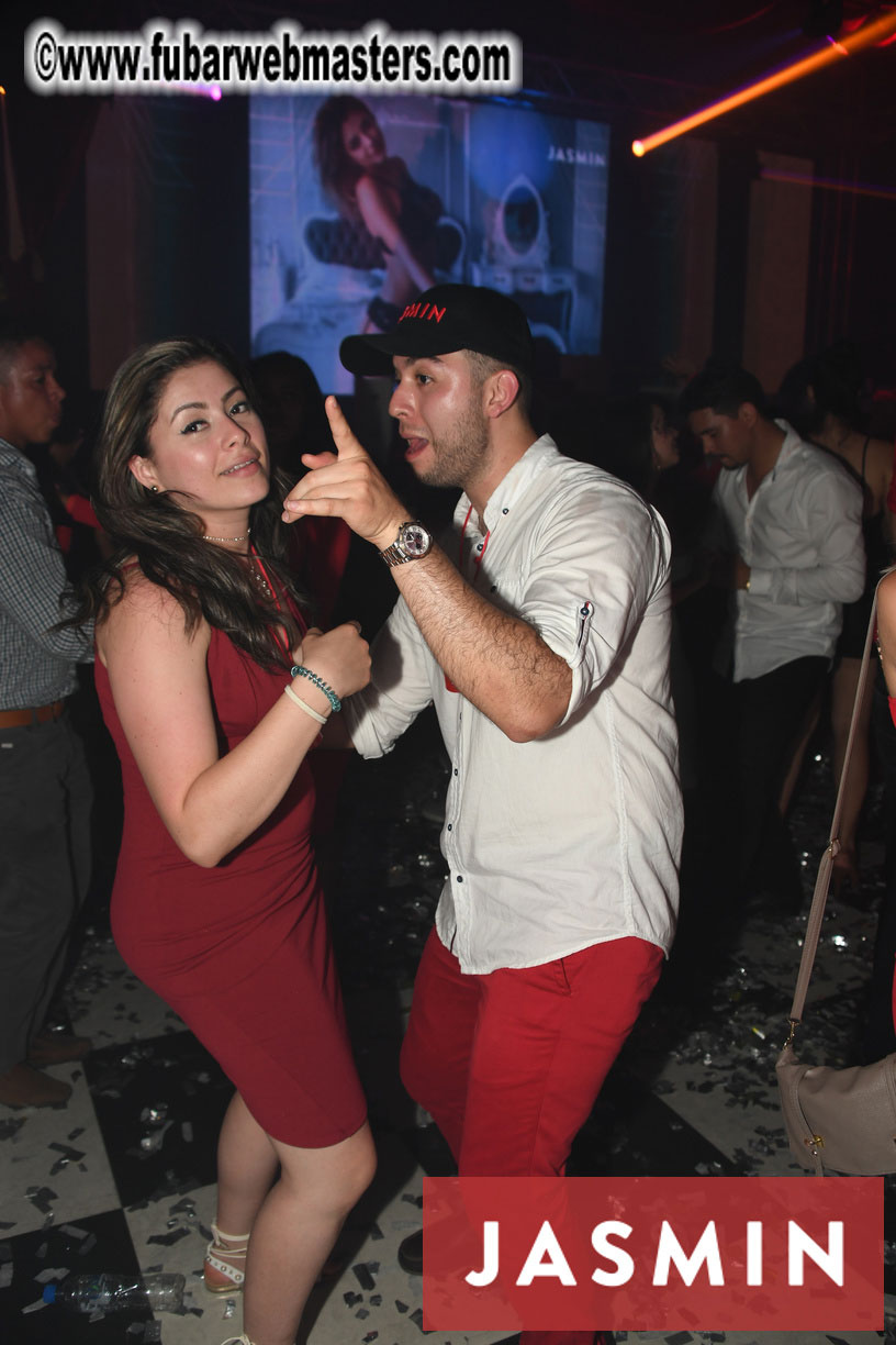 Spectacular closing party