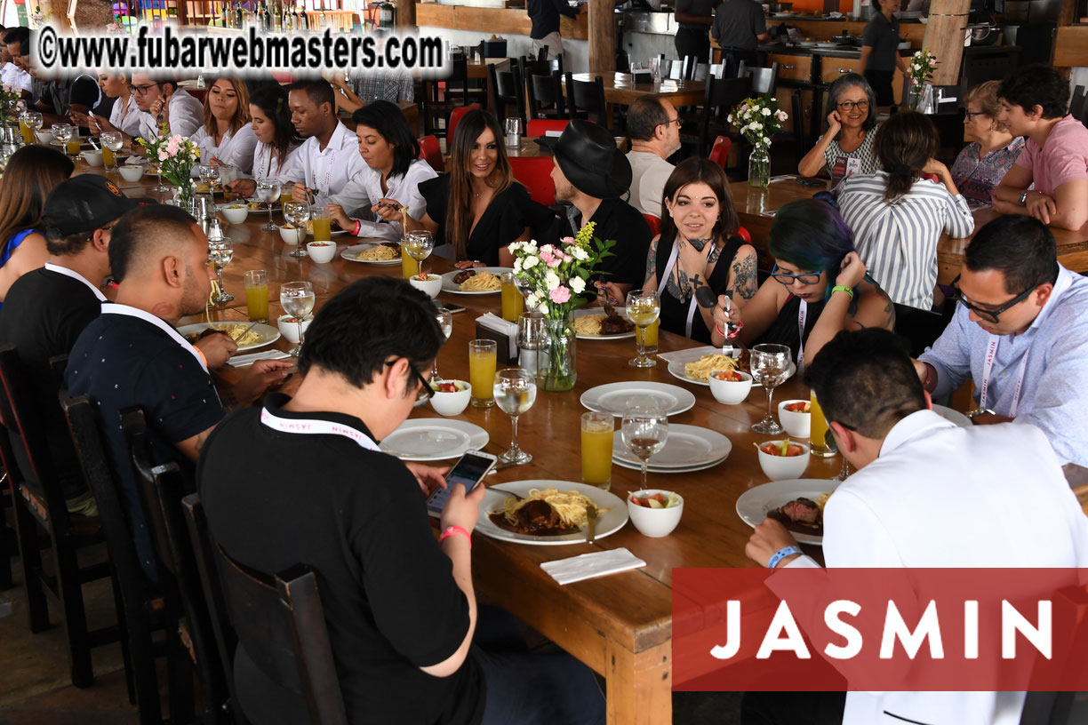 Exclusive Lunch with Esperanza