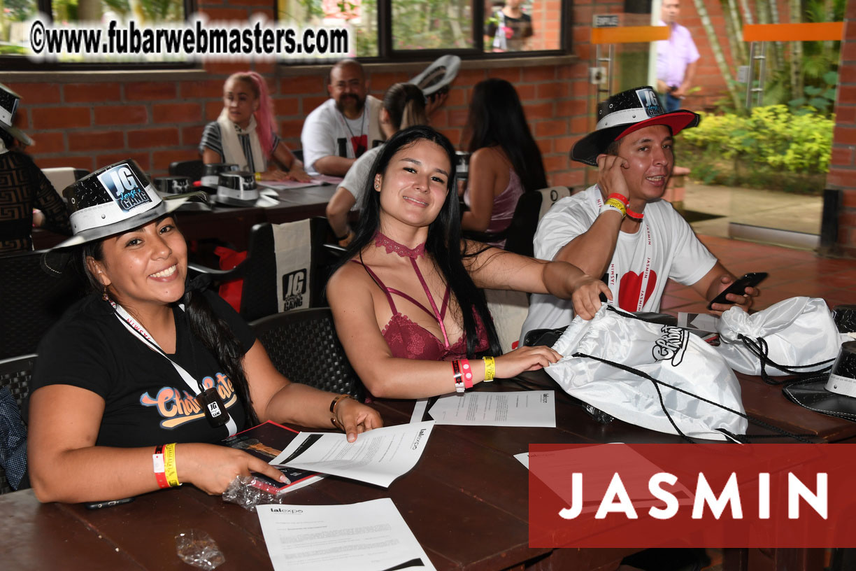 Colunbian Style Horseback Riding Tour