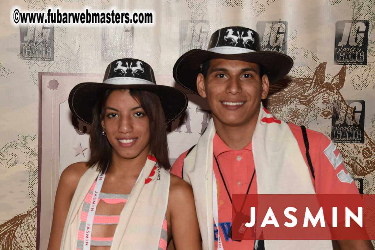 Colunbian Style Horseback Riding Tour