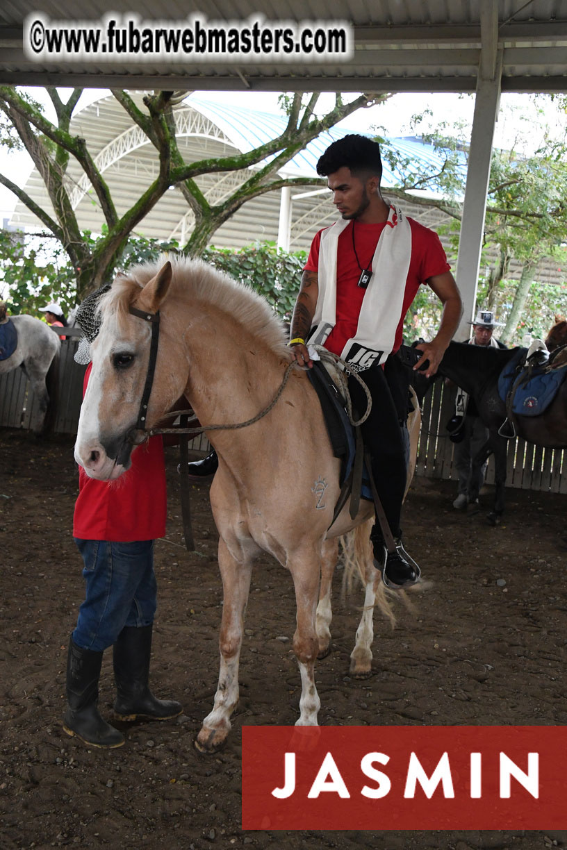 Colunbian Style Horseback Riding Tour