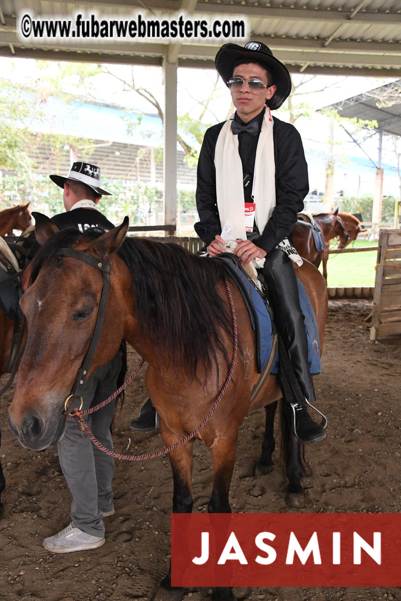 Colunbian Style Horseback Riding Tour