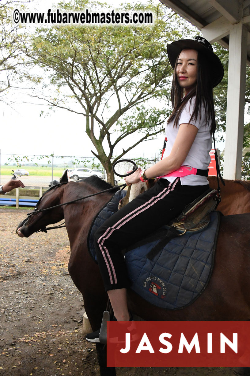 Colunbian Style Horseback Riding Tour