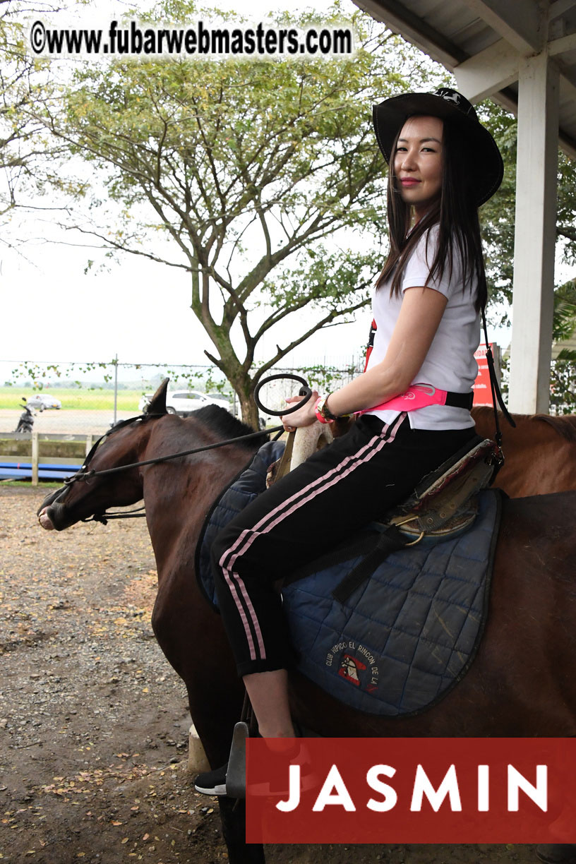 Colunbian Style Horseback Riding Tour