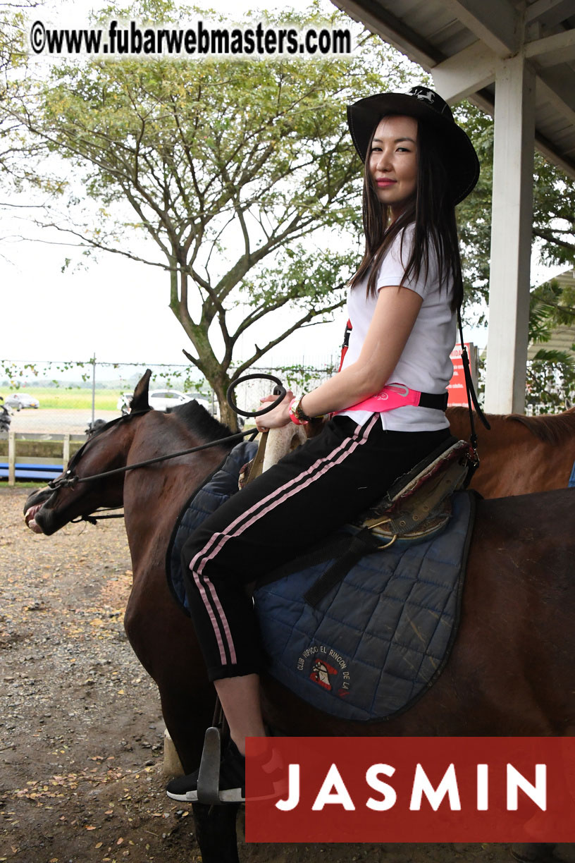 Colunbian Style Horseback Riding Tour
