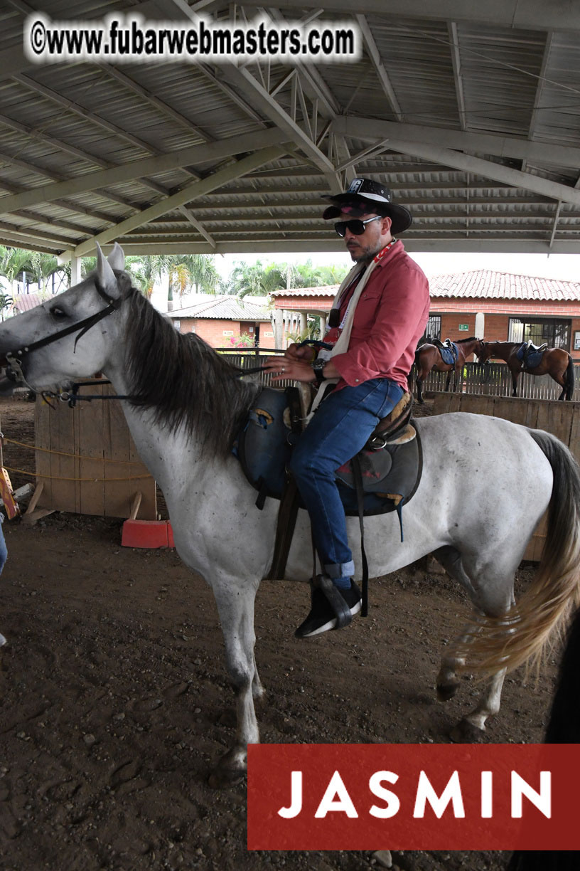 Colunbian Style Horseback Riding Tour