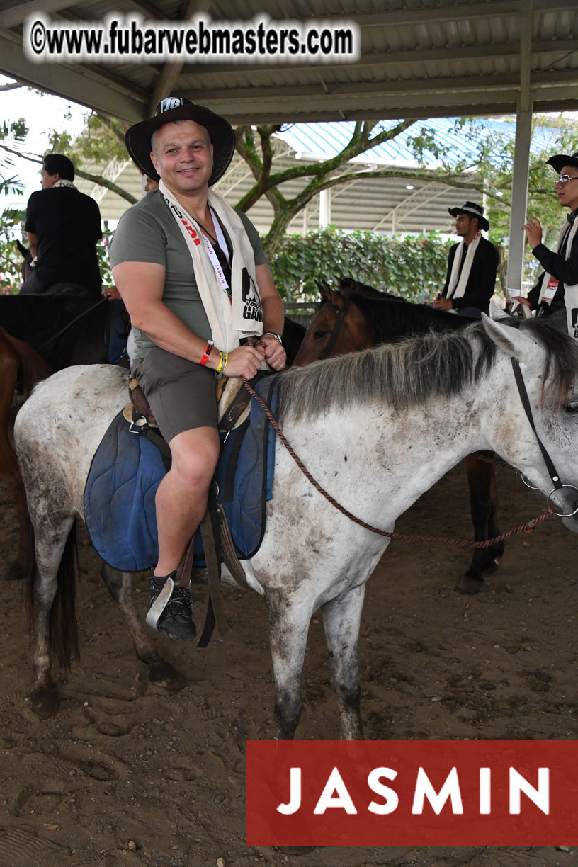Colunbian Style Horseback Riding Tour