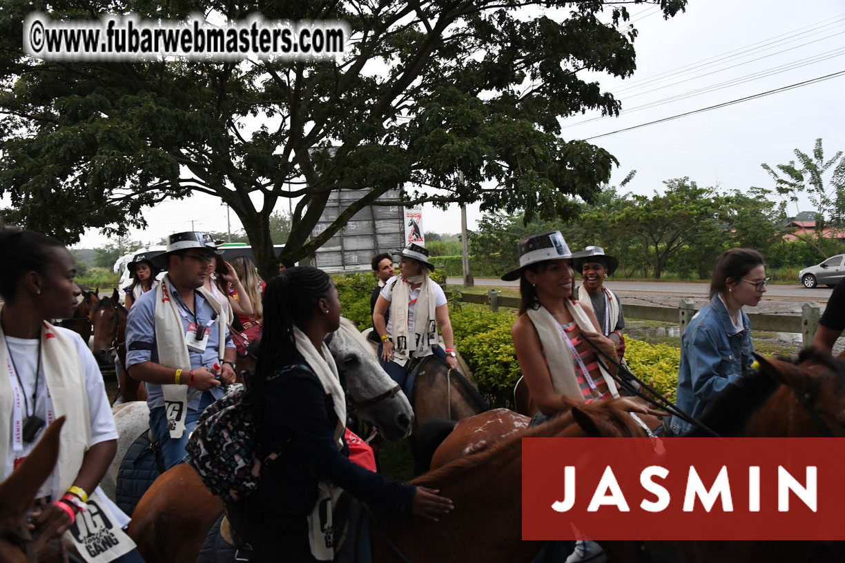 Colunbian Style Horseback Riding Tour
