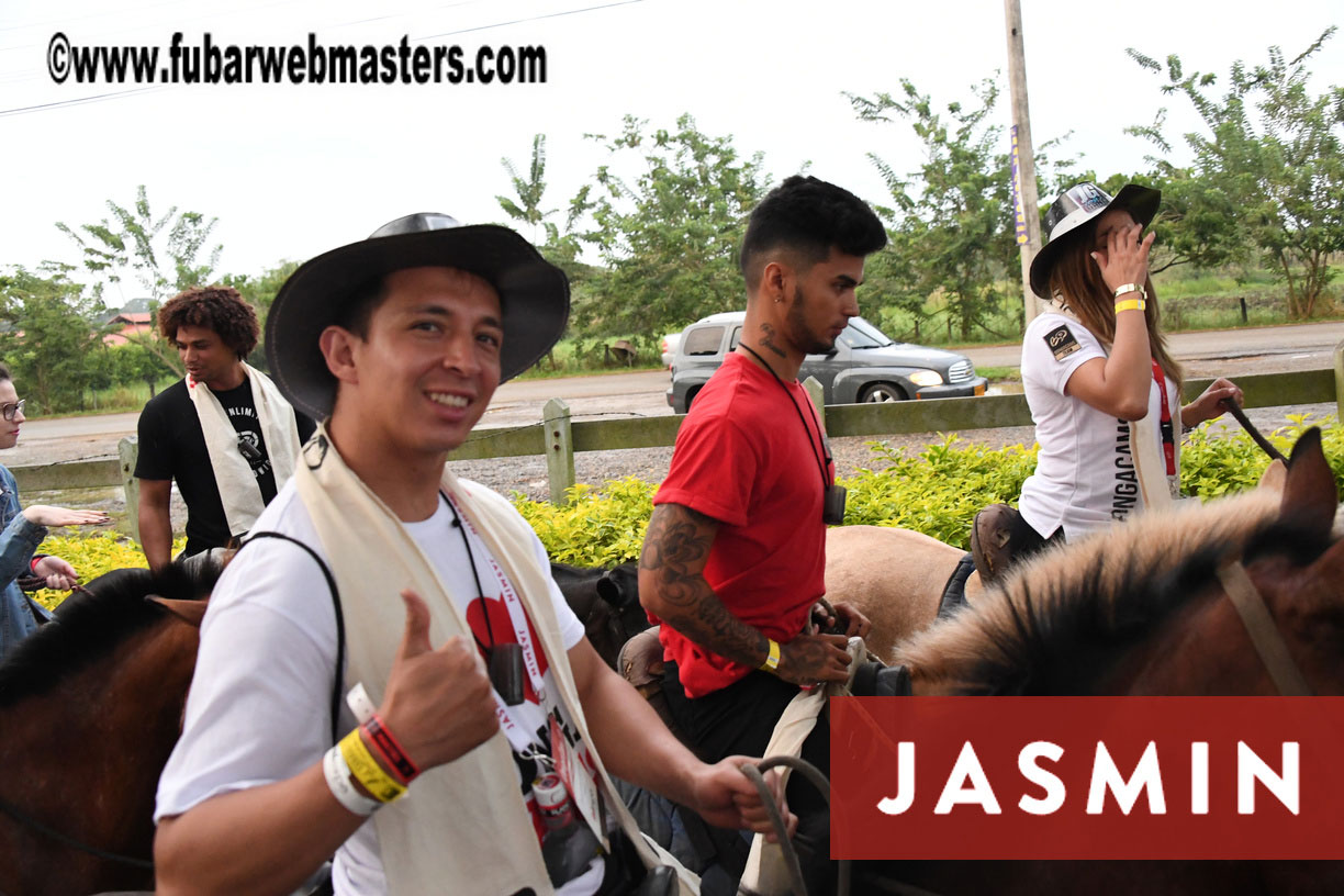 Colunbian Style Horseback Riding Tour